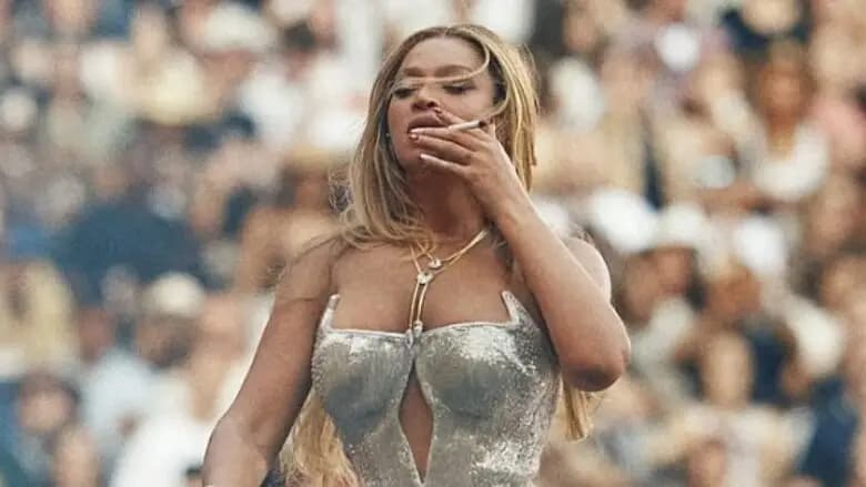 فيديو - بيونسيه تفاجئ الجمهور وتدخّن سيجارة على المسرح - المشهد